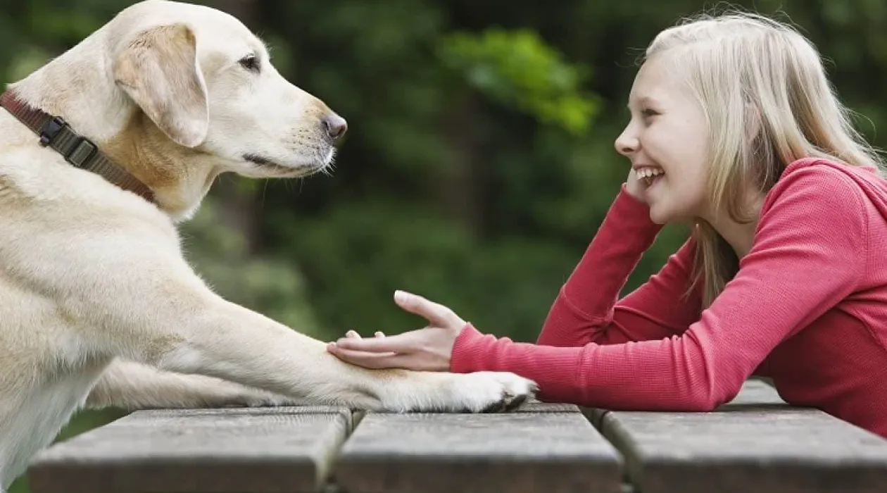 Co to znamená, když k vám váš pes promlouvá